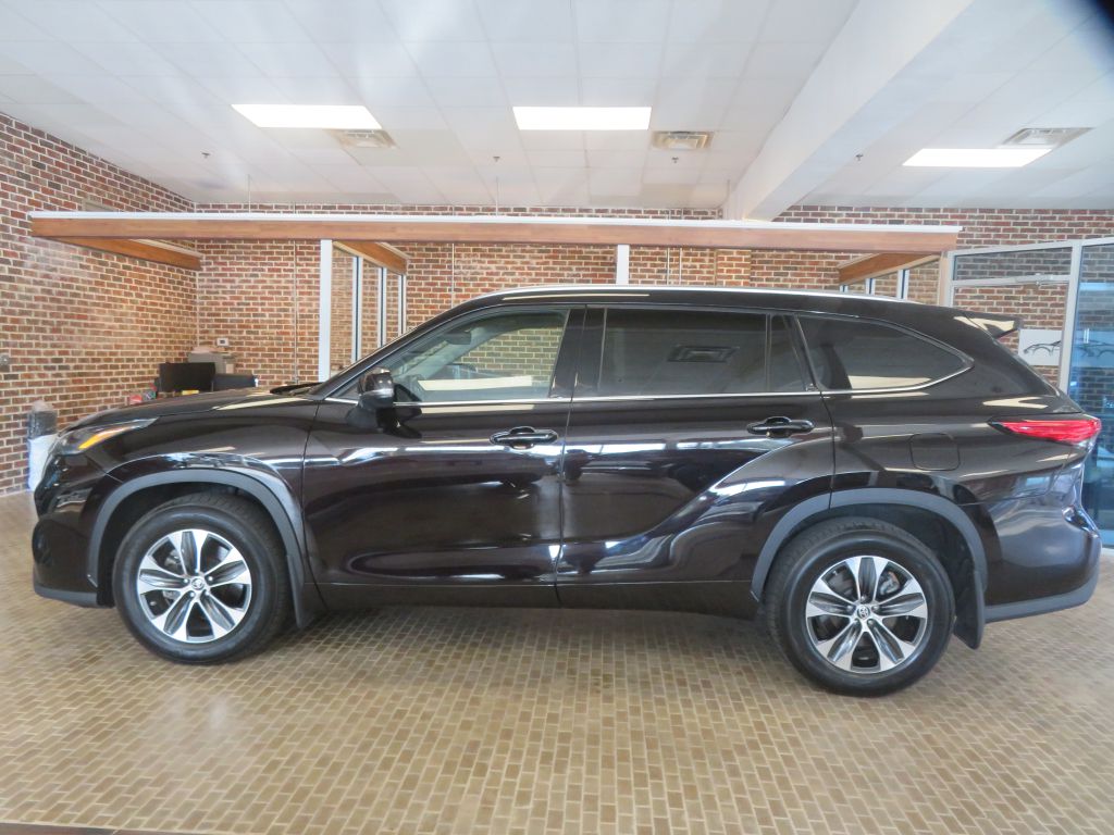Photo 80 of this TOYOTA HIGHLANDER AWD