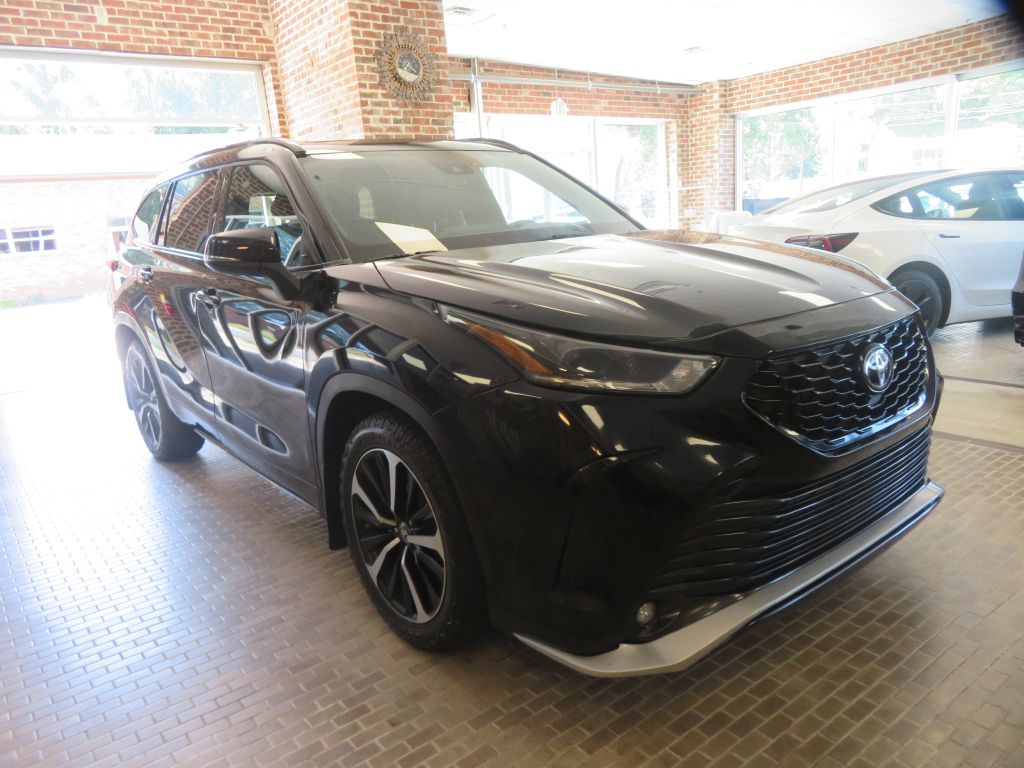 Photo 3 of this TOYOTA HIGHLANDER