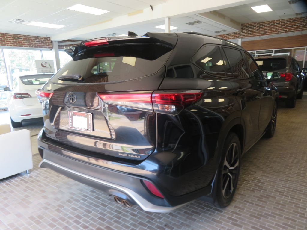 Photo 4 of this TOYOTA HIGHLANDER