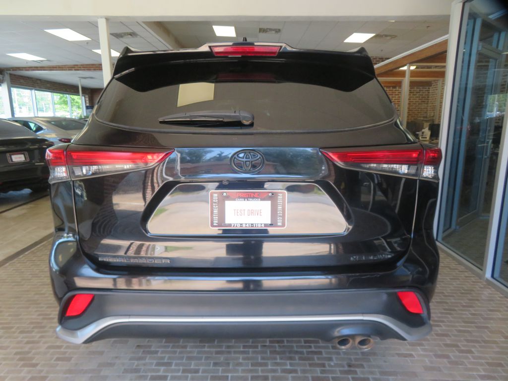Photo 5 of this TOYOTA HIGHLANDER