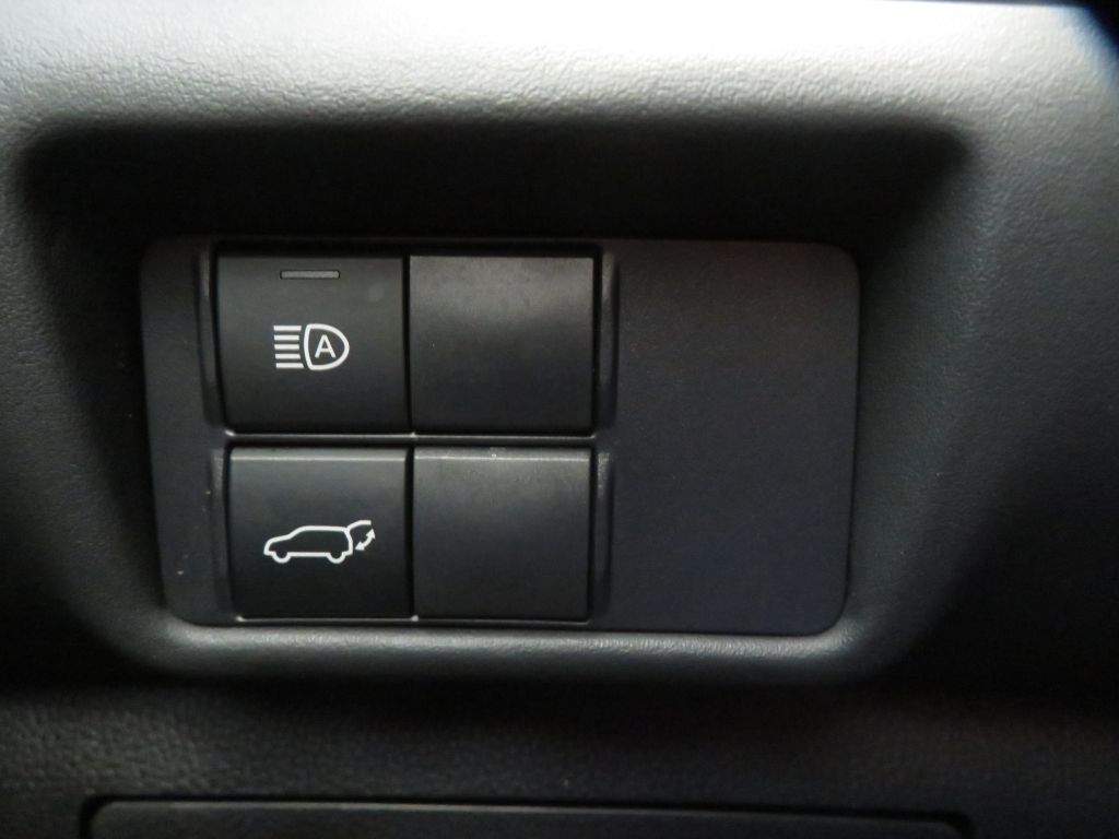 Photo 41 of this TOYOTA HIGHLANDER