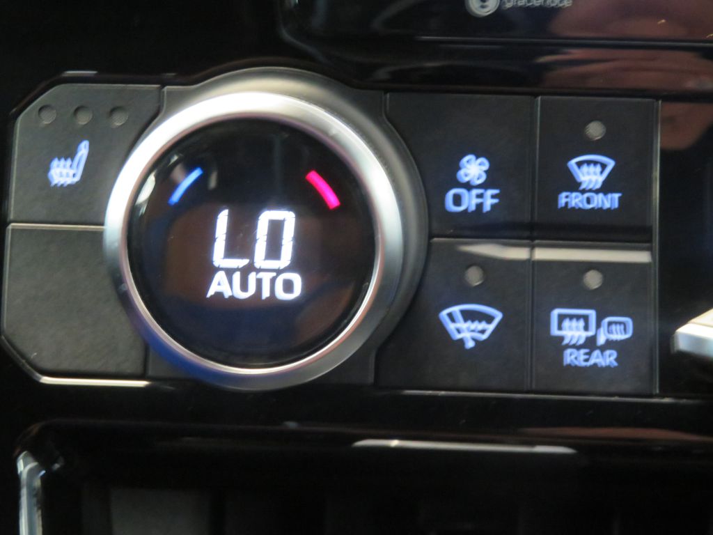 Photo 48 of this TOYOTA HIGHLANDER