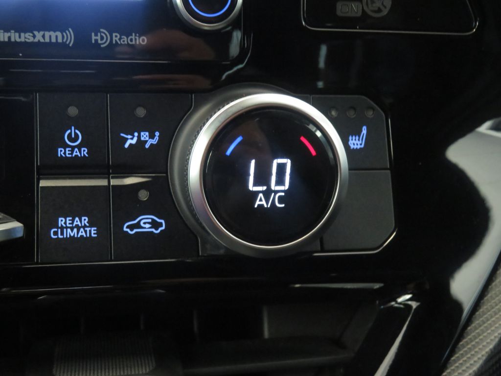 Photo 49 of this TOYOTA HIGHLANDER