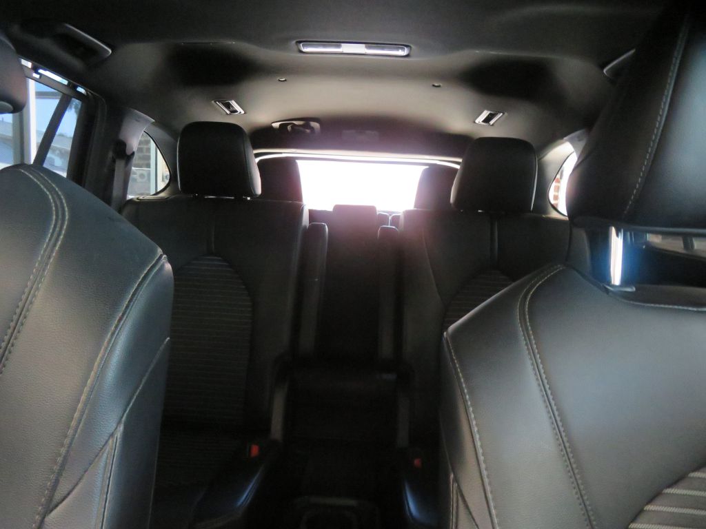 Photo 56 of this TOYOTA HIGHLANDER