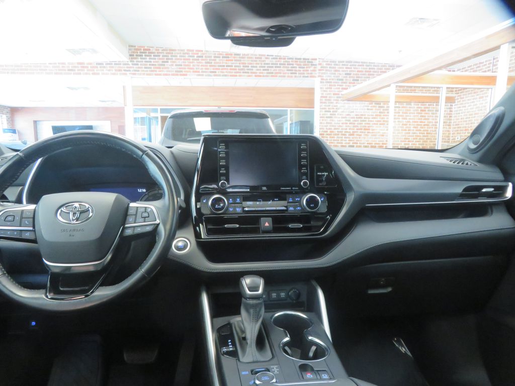 Photo 58 of this TOYOTA HIGHLANDER