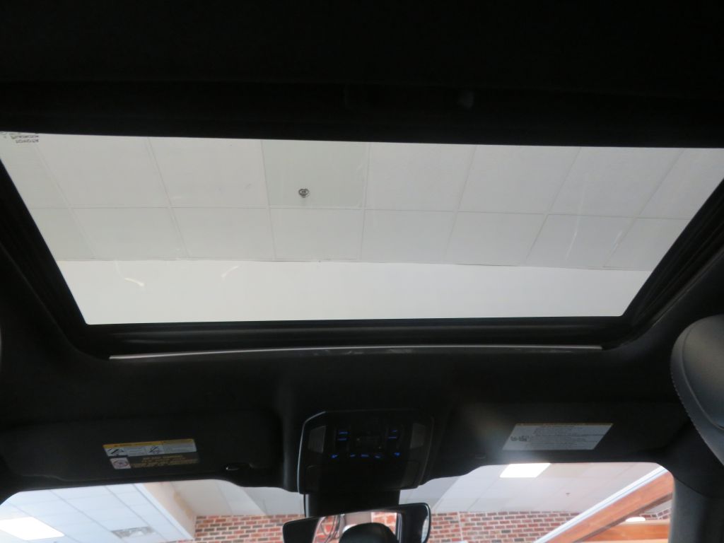 Photo 59 of this TOYOTA HIGHLANDER