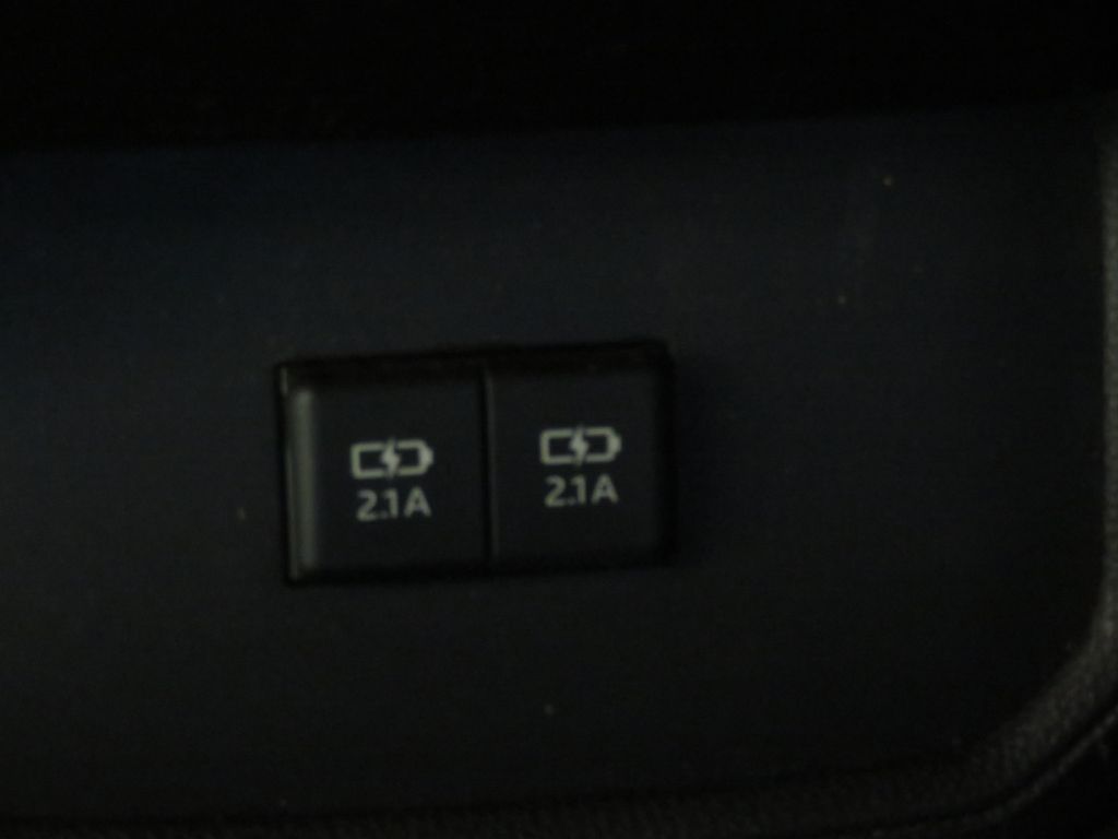 Photo 61 of this TOYOTA HIGHLANDER