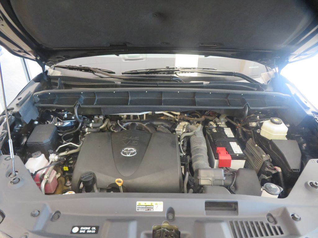 Photo 64 of this TOYOTA HIGHLANDER