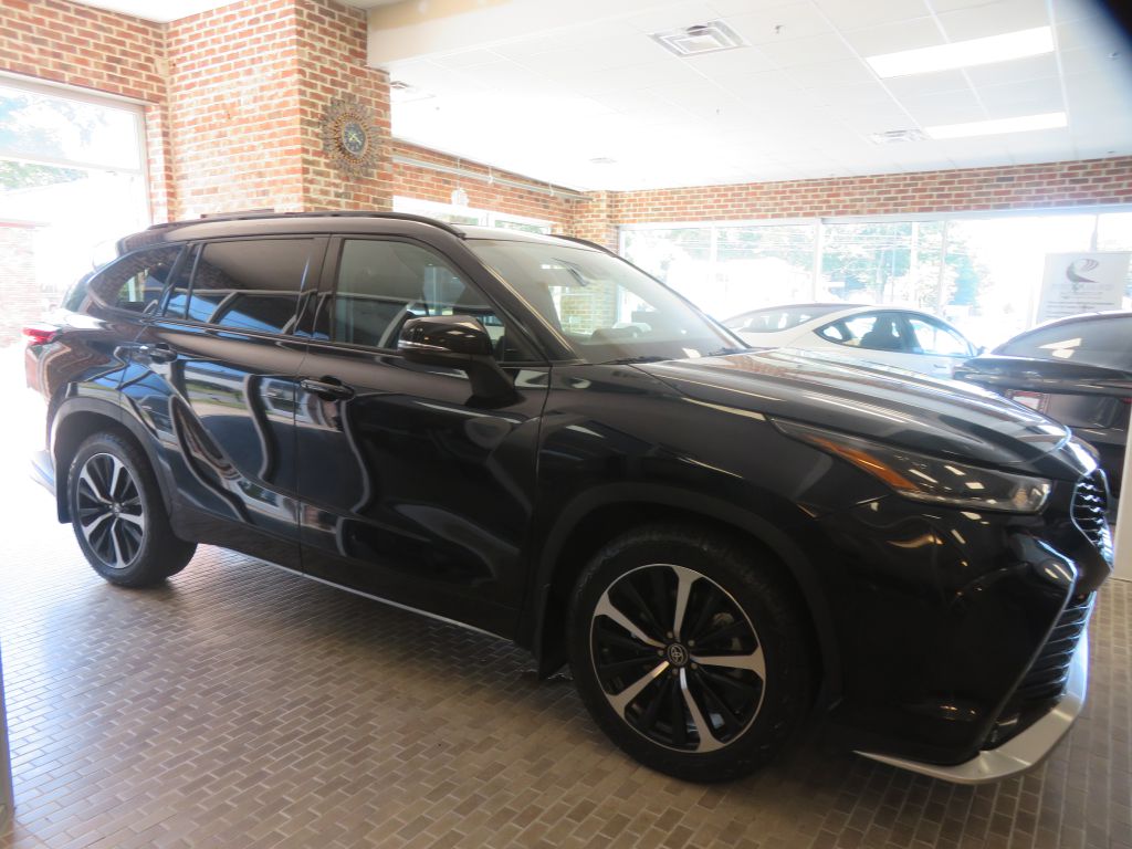Photo 75 of this TOYOTA HIGHLANDER