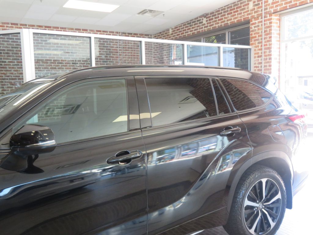 Photo 86 of this TOYOTA HIGHLANDER