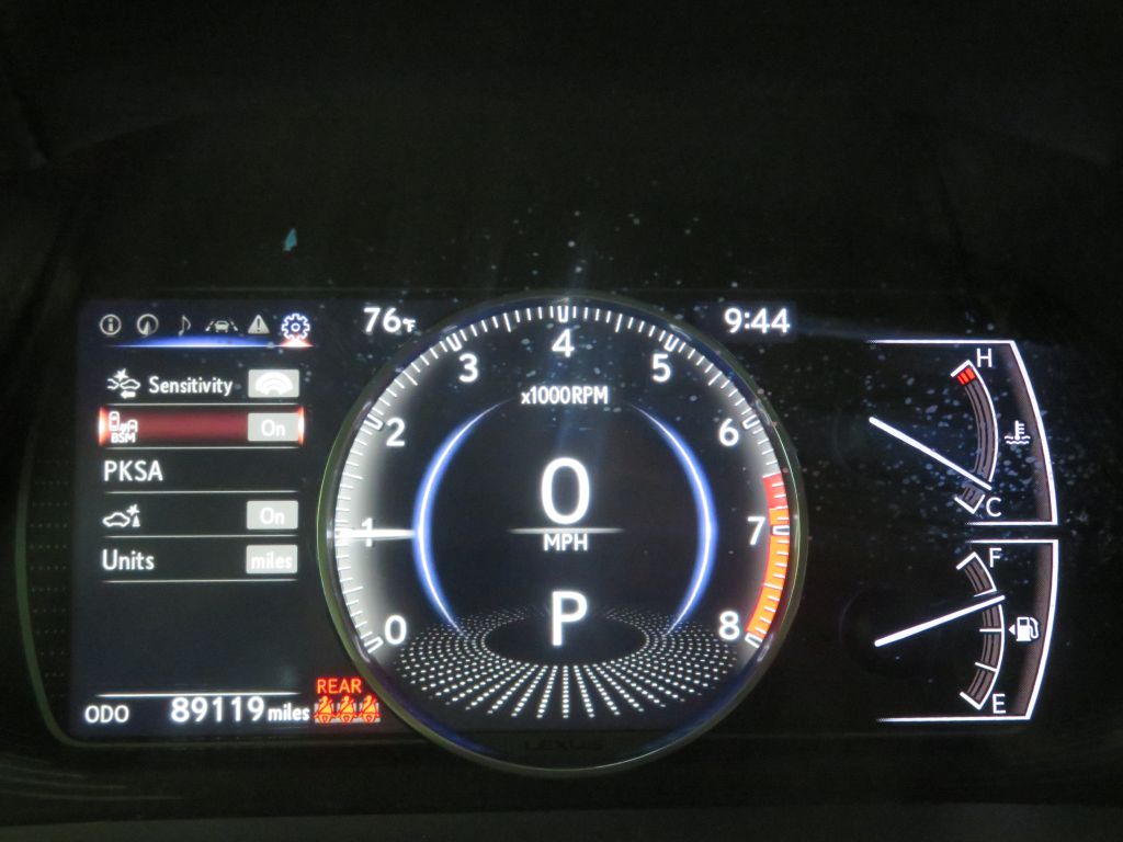 Photo 30 of this LEXUS ES
