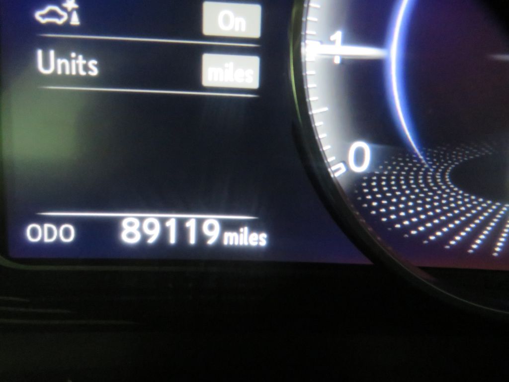 Photo 31 of this LEXUS ES