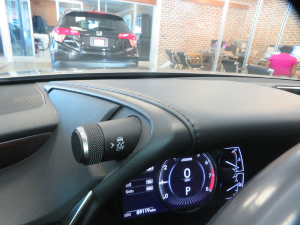 Photo 34 of this LEXUS ES