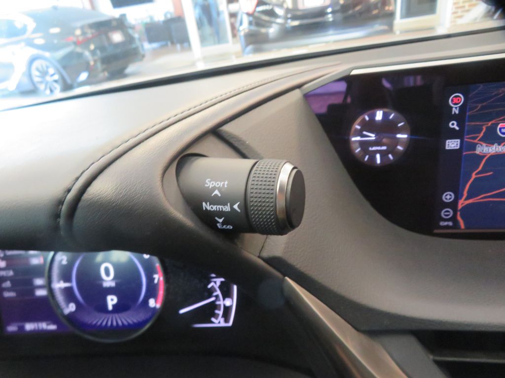 Photo 35 of this LEXUS ES