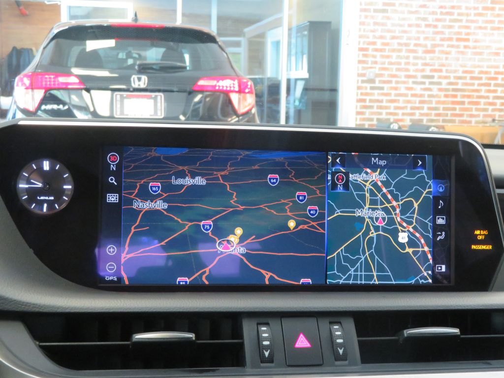 Photo 36 of this LEXUS ES
