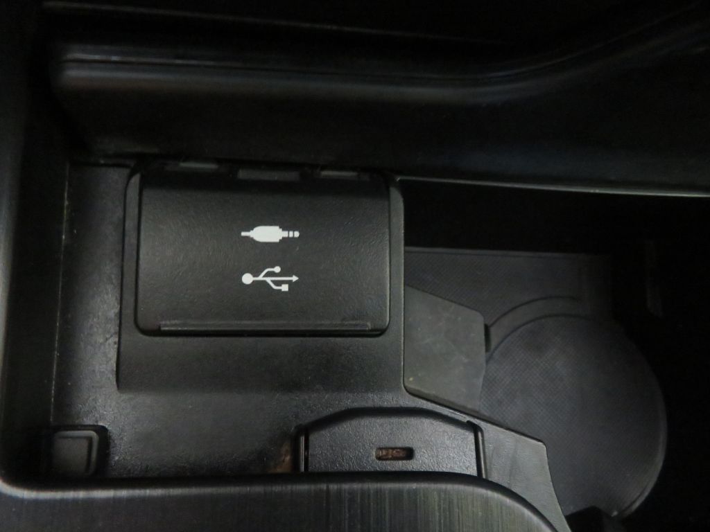 Photo 43 of this LEXUS ES