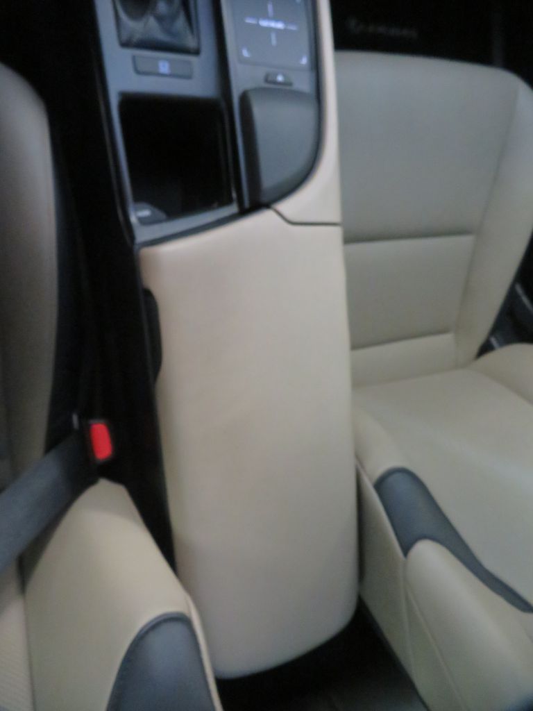 Photo 46 of this LEXUS ES