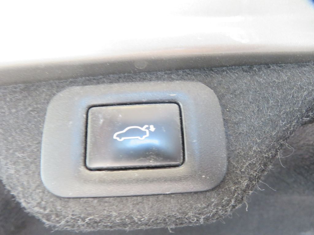 Photo 54 of this LEXUS ES