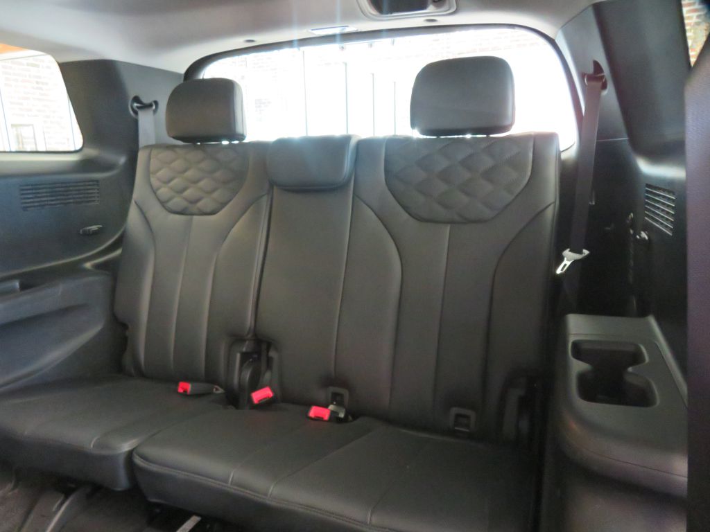 Photo 21 of this HYUNDAI PALISADE