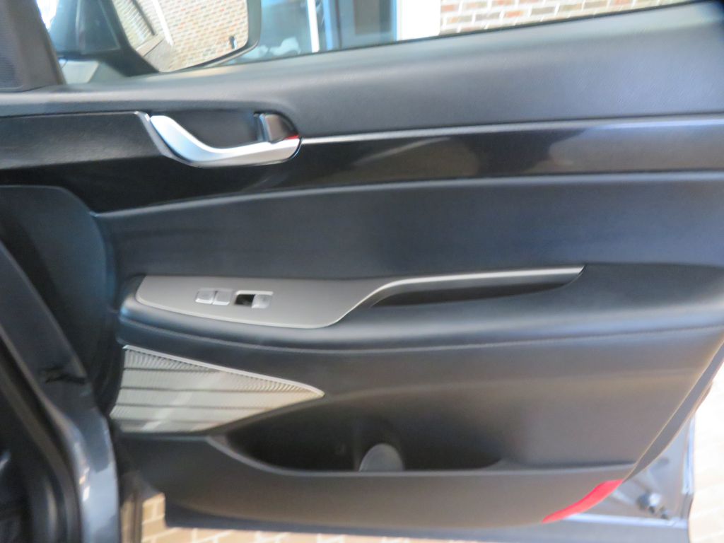 Photo 30 of this HYUNDAI PALISADE