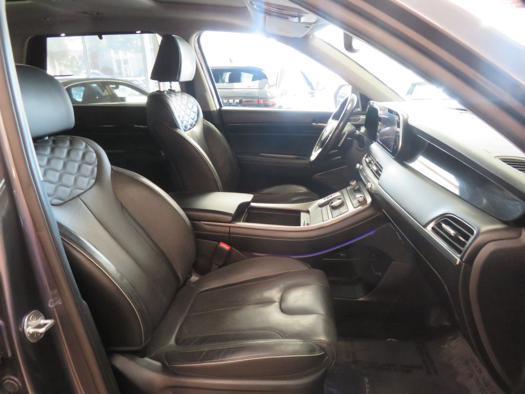 Photo 31 of this HYUNDAI PALISADE
