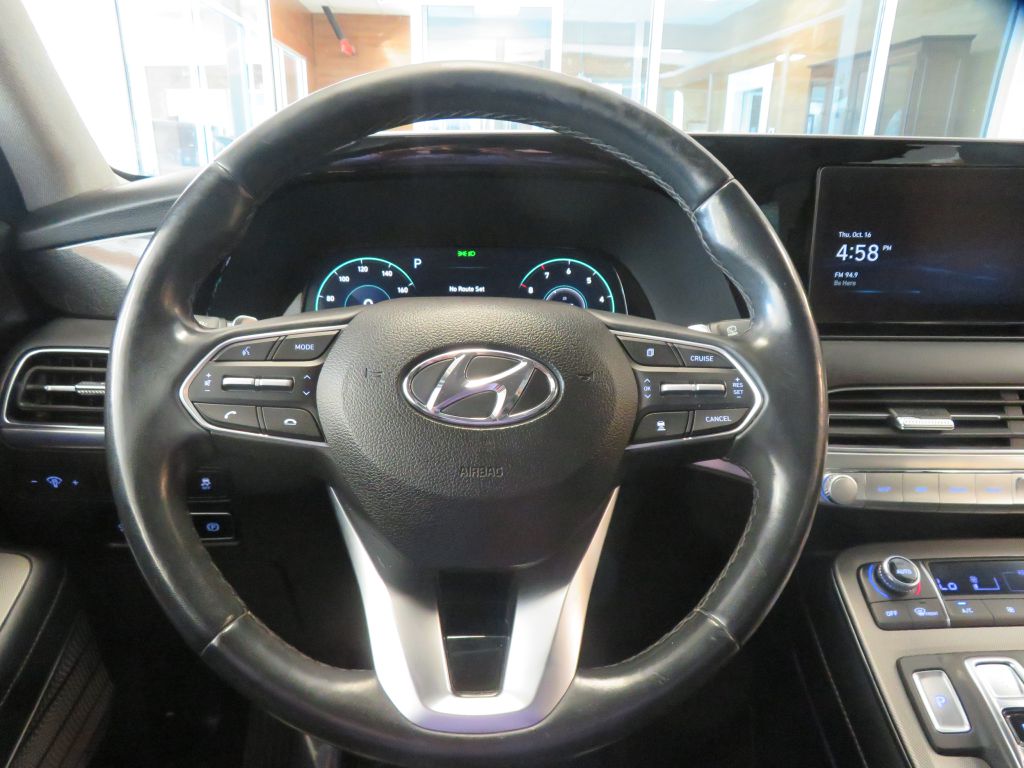 Photo 37 of this HYUNDAI PALISADE
