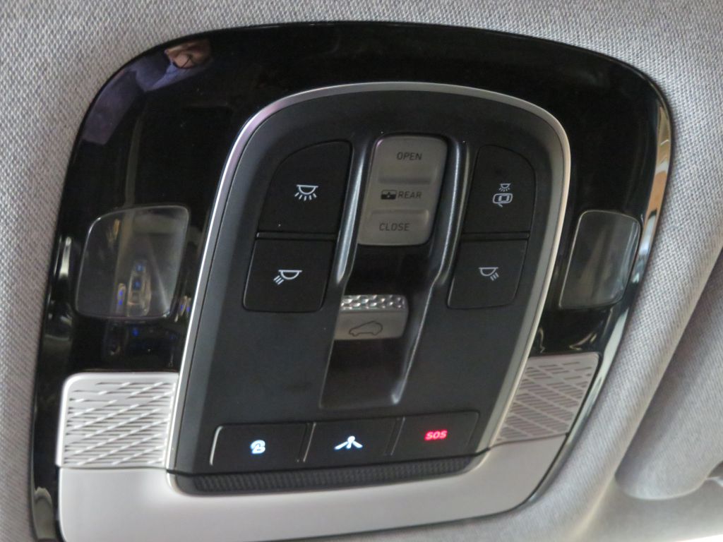 Photo 55 of this HYUNDAI PALISADE