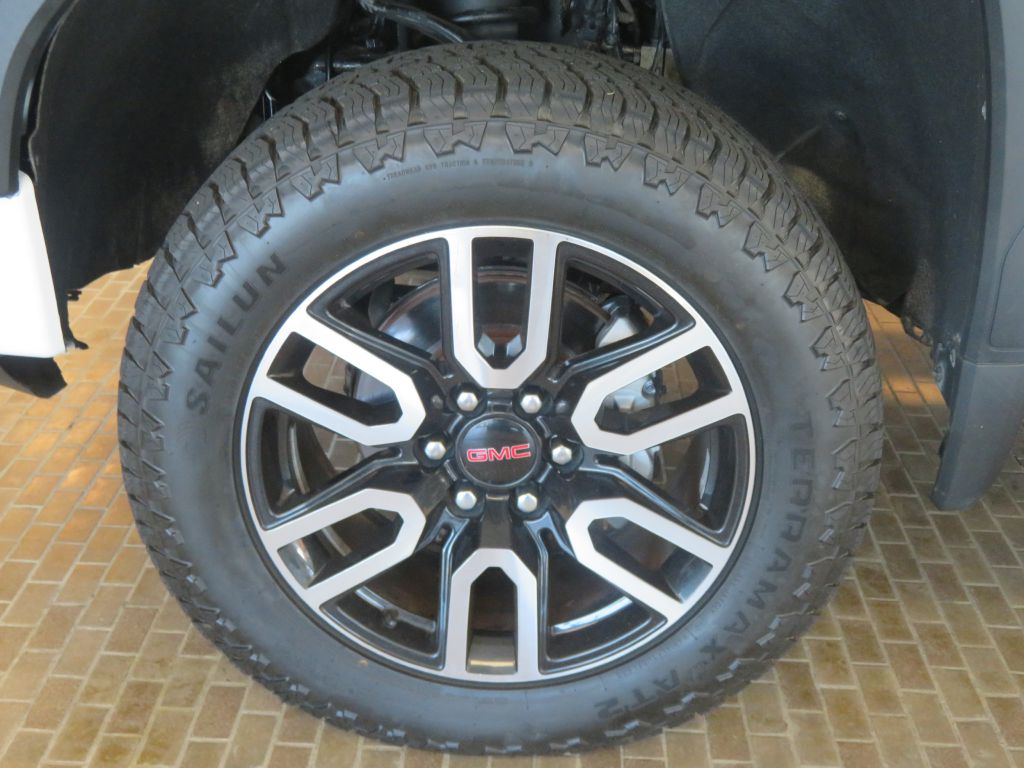 Photo 7 of this GMC SIERRA AT4