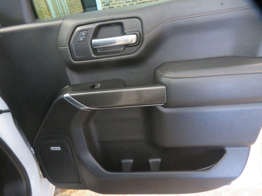 Photo 25 of this GMC SIERRA AT4