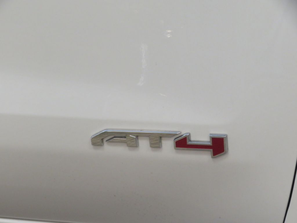 Photo 83 of this GMC SIERRA AT4