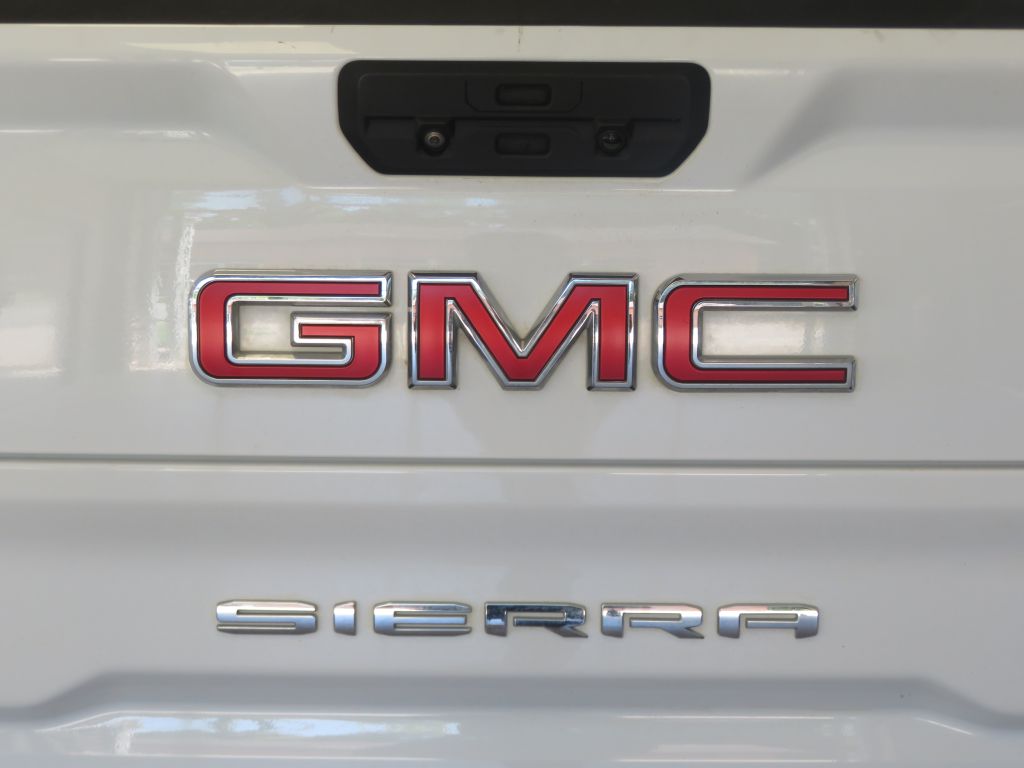 Photo 88 of this GMC SIERRA AT4