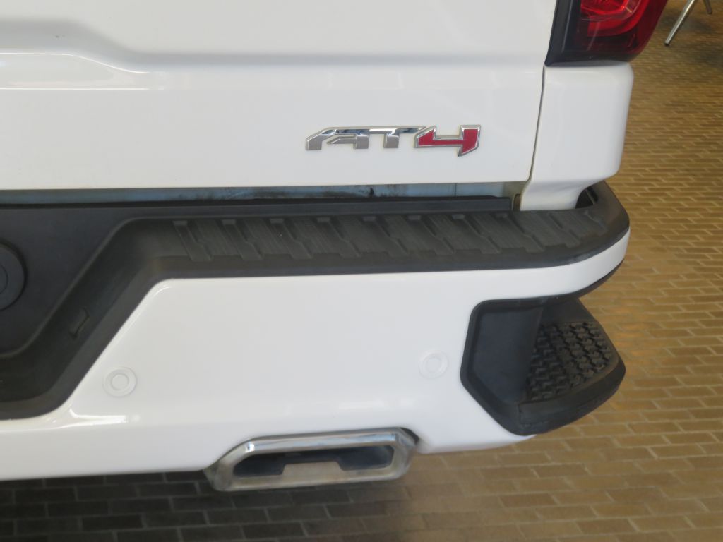 Photo 91 of this GMC SIERRA AT4