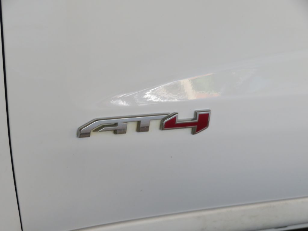 Photo 98 of this GMC SIERRA AT4