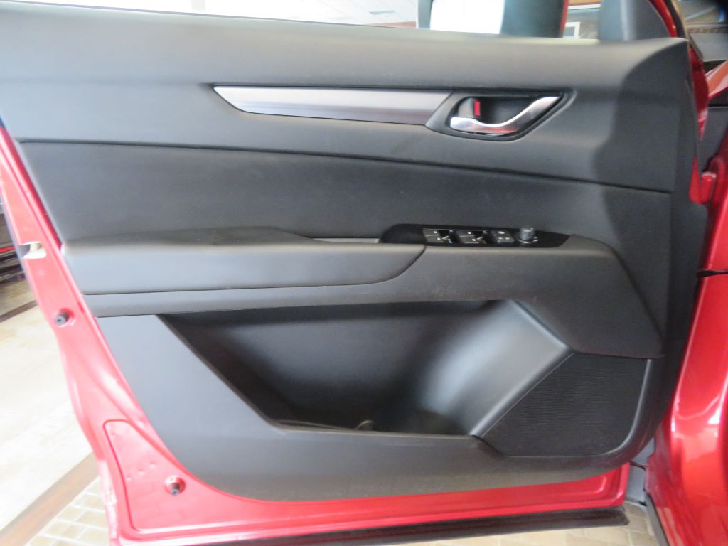 Photo 13 of this MAZDA CX-5