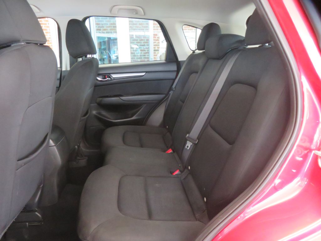 Photo 19 of this MAZDA CX-5