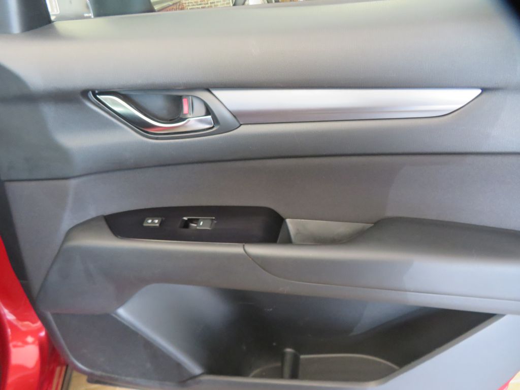 Photo 24 of this MAZDA CX-5