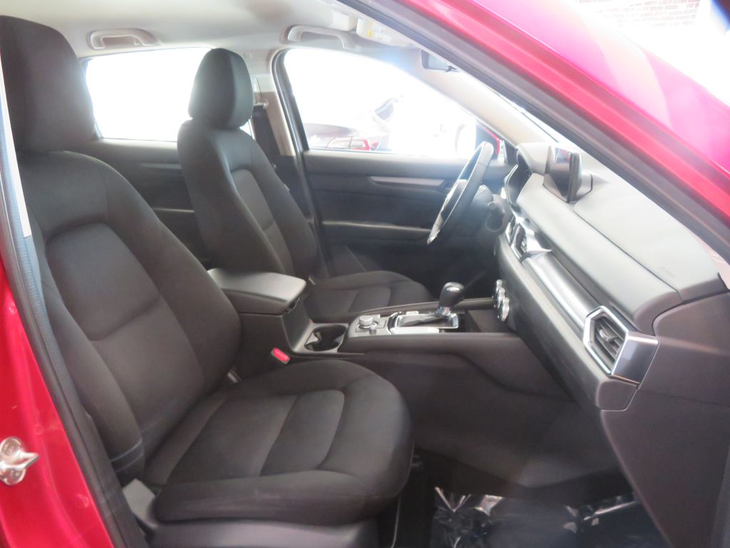 Photo 25 of this MAZDA CX-5