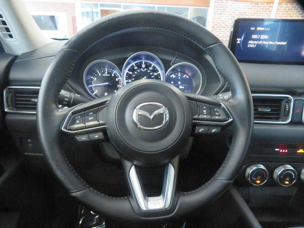 Photo 29 of this MAZDA CX-5