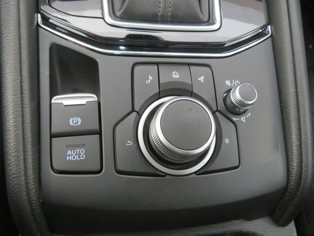 Photo 40 of this MAZDA CX-5