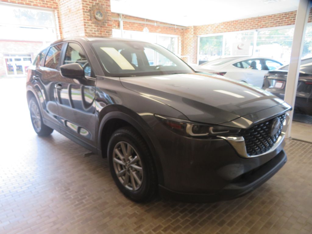 Photo 3 of this MAZDA CX-5