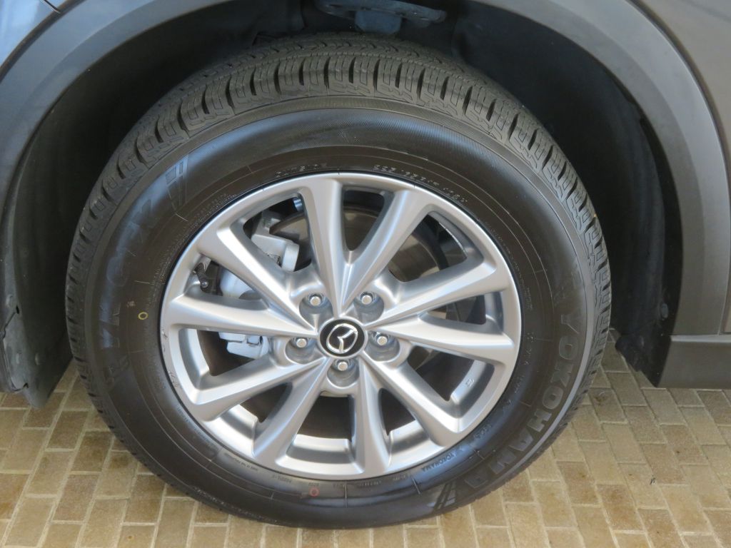 Photo 7 of this MAZDA CX-5