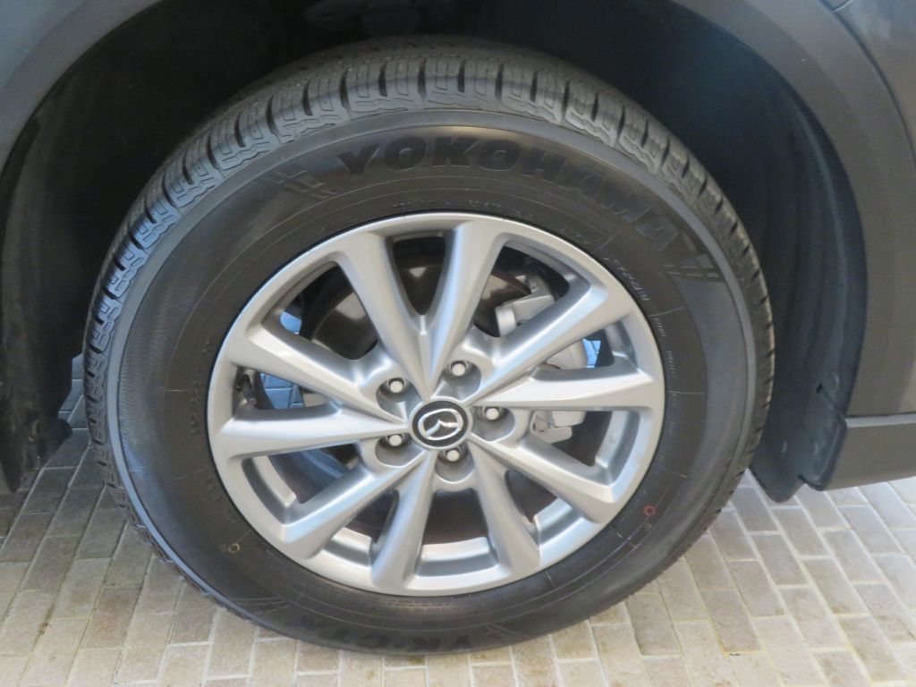 Photo 10 of this MAZDA CX-5