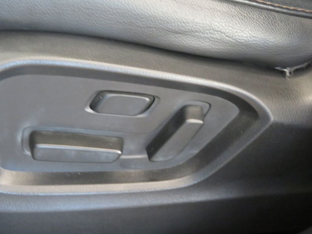 Photo 16 of this MAZDA CX-5