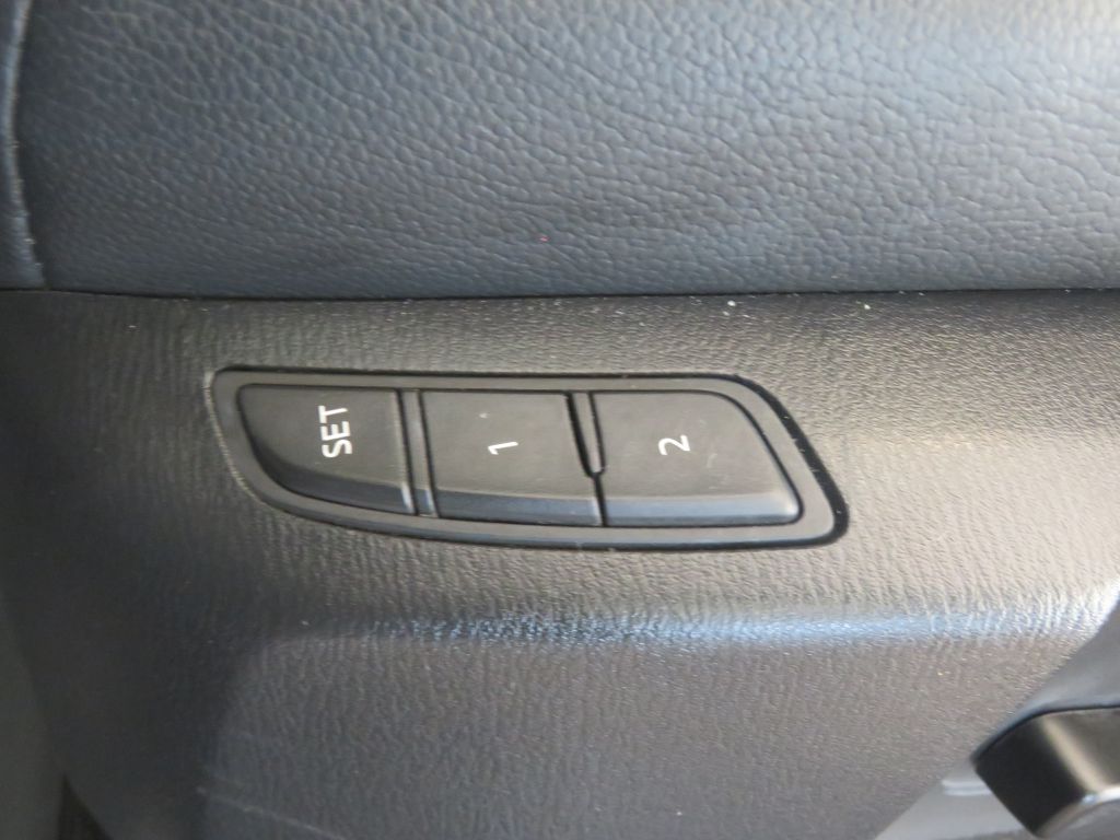 Photo 17 of this MAZDA CX-5