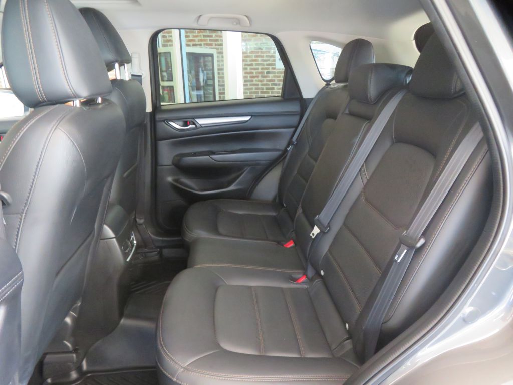 Photo 20 of this MAZDA CX-5