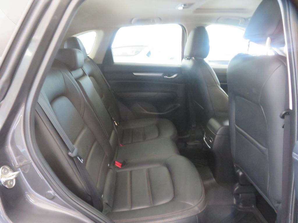 Photo 23 of this MAZDA CX-5
