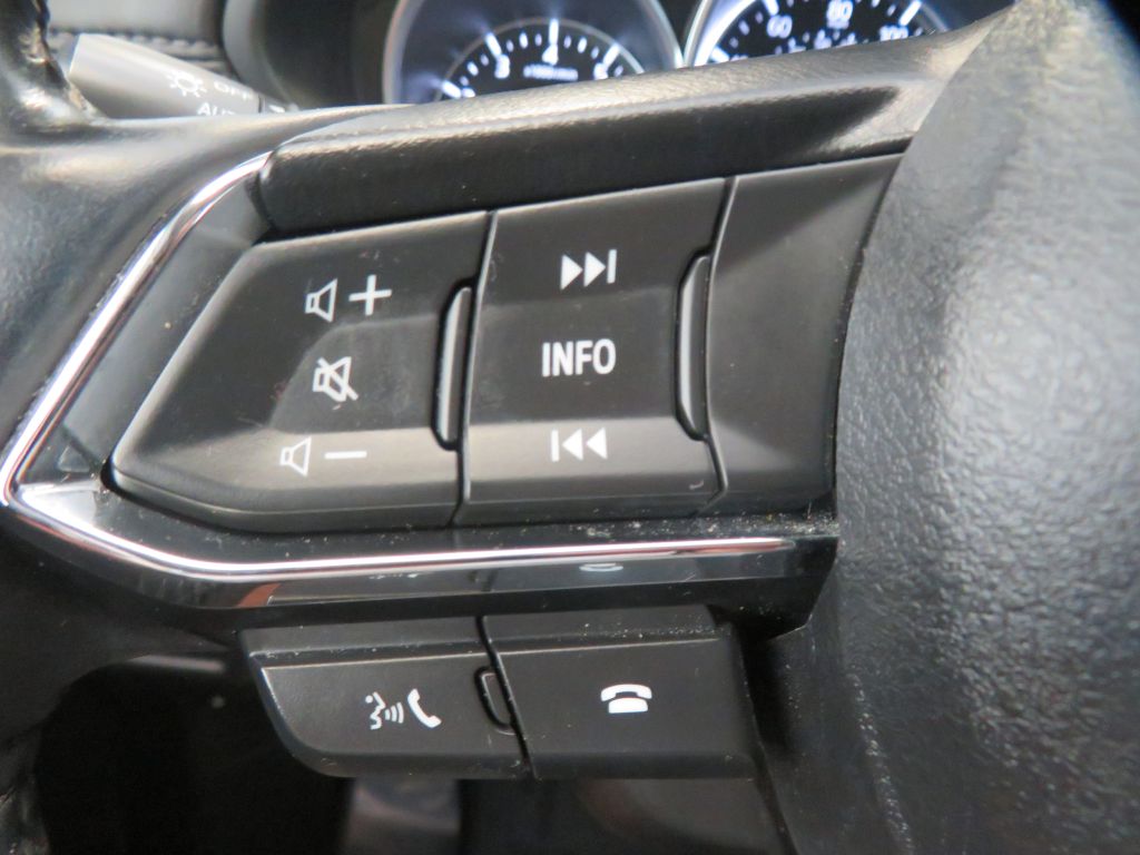 Photo 33 of this MAZDA CX-5