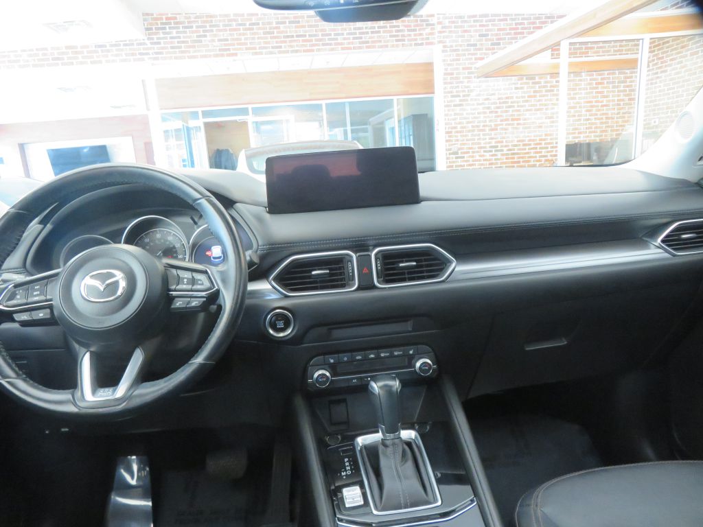 Photo 47 of this MAZDA CX-5