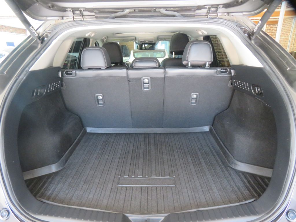 Photo 49 of this MAZDA CX-5