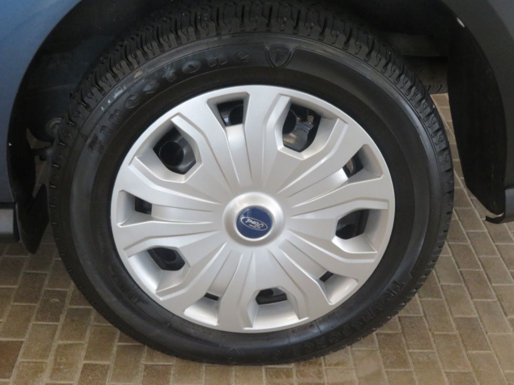 Photo 8 of this FORD TRANSIT CONNECT